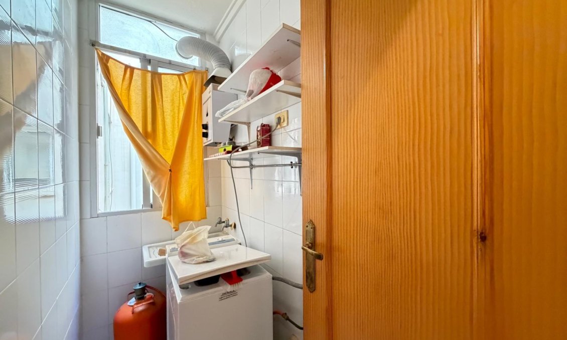 Wiederverkauf - Wohnung -
Torrevieja - Playa del Cura
