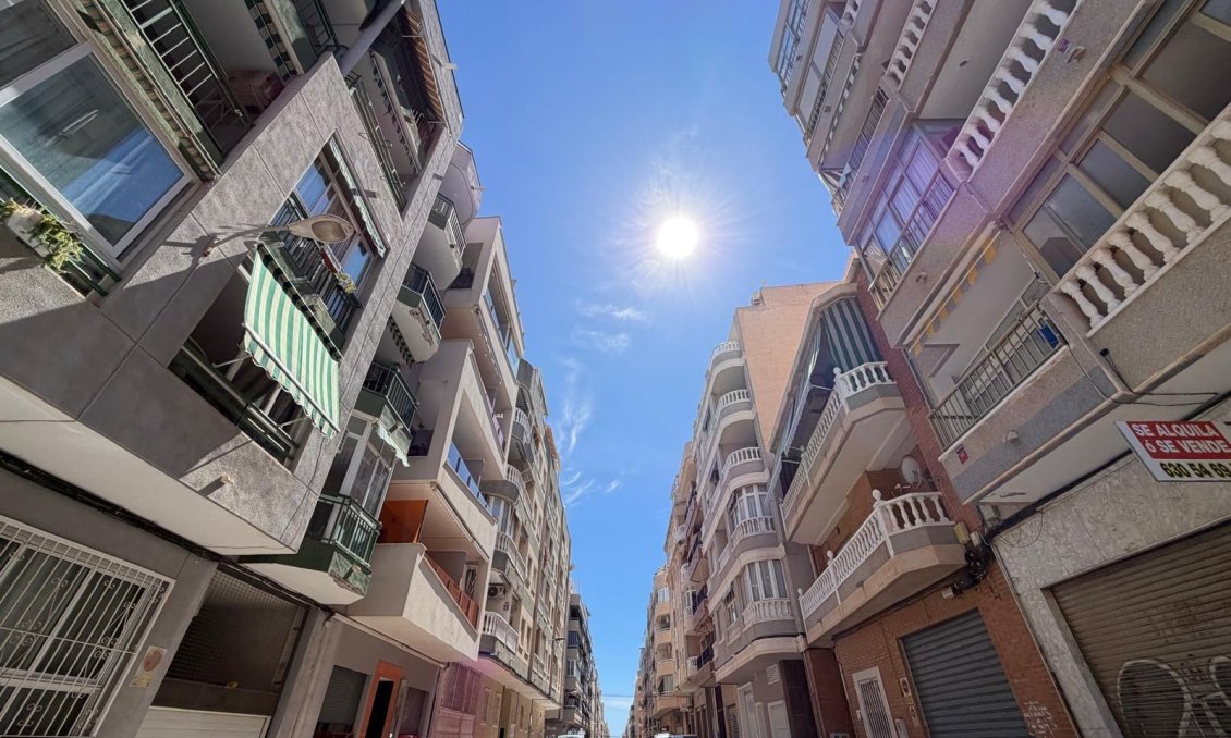 Wiederverkauf - Wohnung -
Torrevieja - Playa del Cura