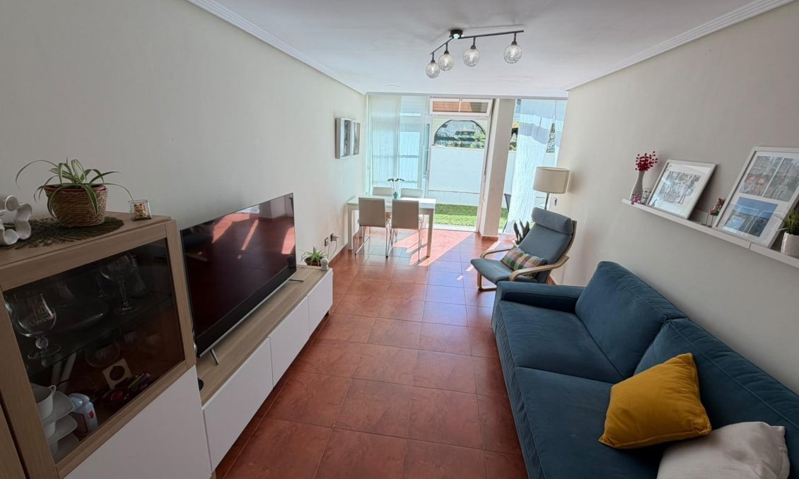 Segunda mano - Apartamento -
Torrevieja - Torreblanca