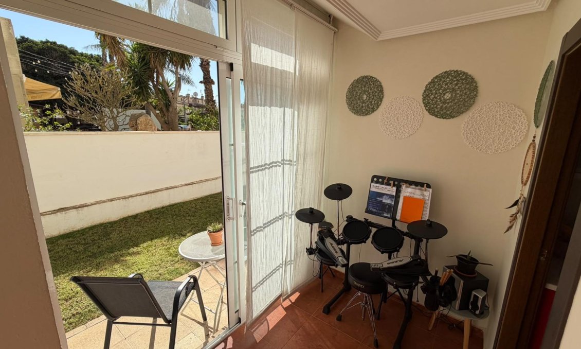 Segunda mano - Apartamento -
Torrevieja - Torreblanca