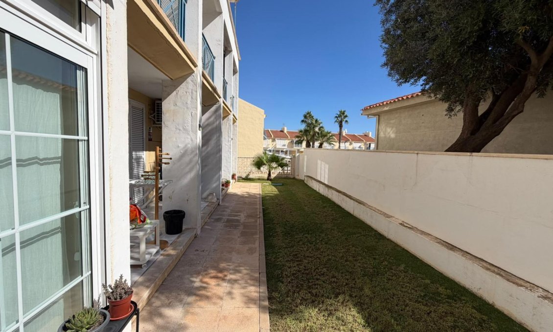 Segunda mano - Apartamento -
Torrevieja - Torreblanca