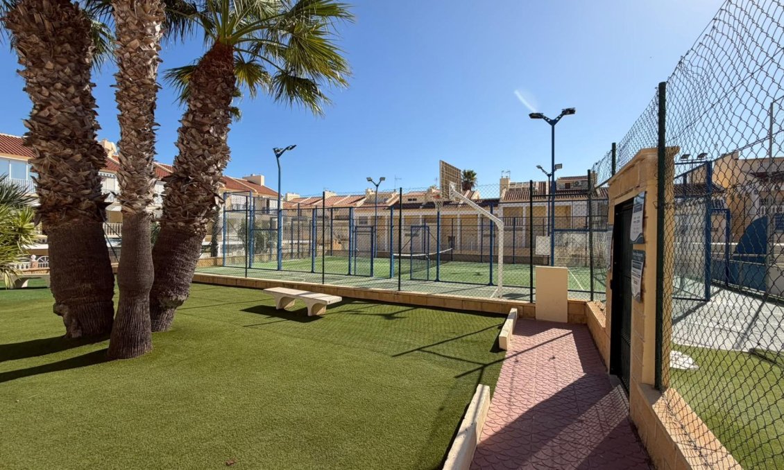 Segunda mano - Apartamento -
Torrevieja - Torreblanca