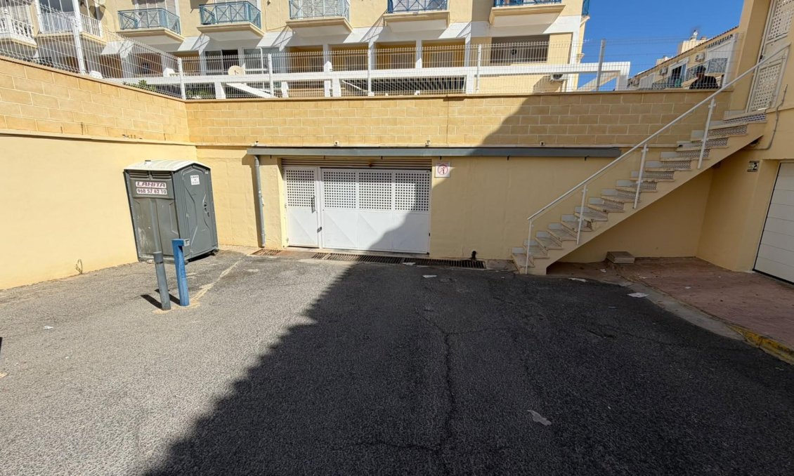 Segunda mano - Apartamento -
Torrevieja - Torreblanca