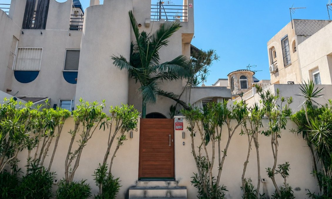 Revânzare - Casă înșiruită -
Torrevieja - Costa Blanca