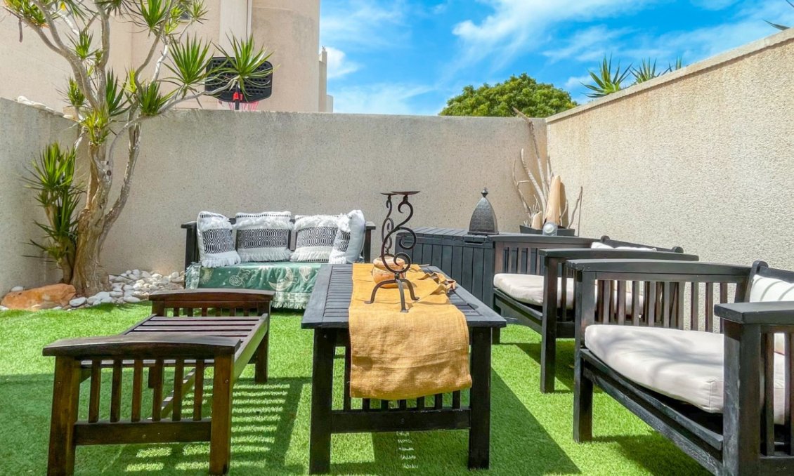 Revânzare - Casă înșiruită -
Torrevieja - Costa Blanca
