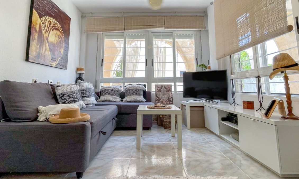 Revânzare - Casă înșiruită -
Torrevieja - Costa Blanca