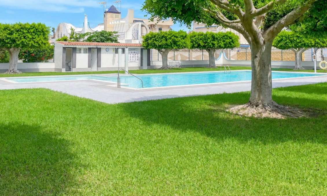 Revânzare - Casă înșiruită -
Torrevieja - Costa Blanca