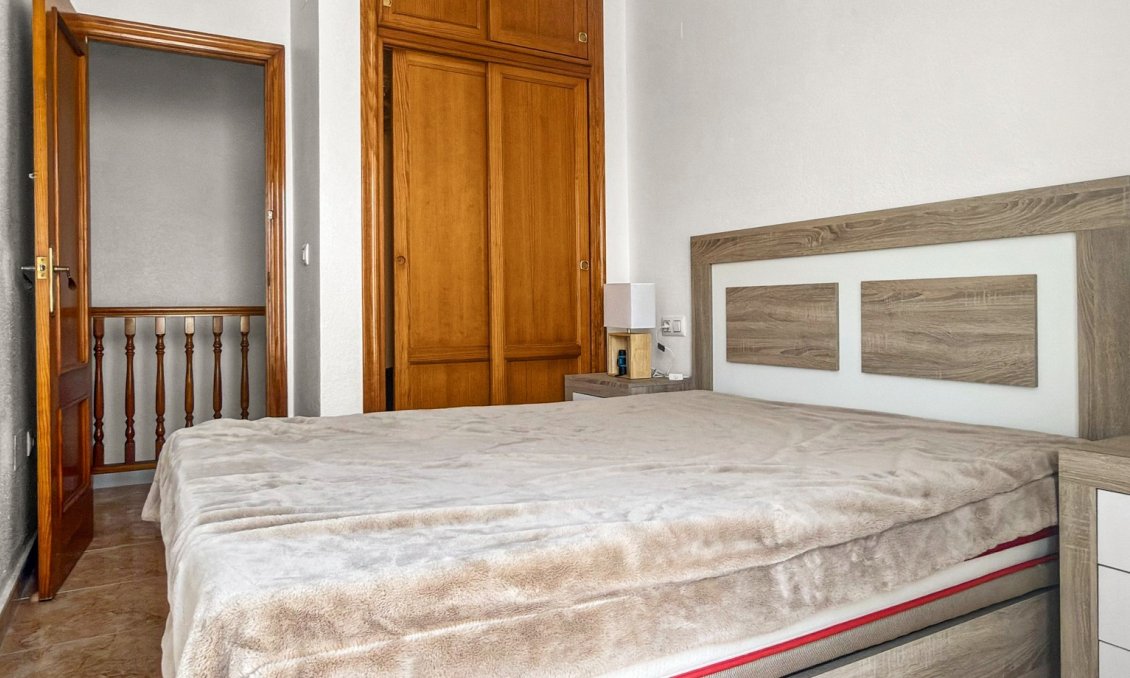Revânzare - Casă înșiruită -
Torrevieja - Costa Blanca