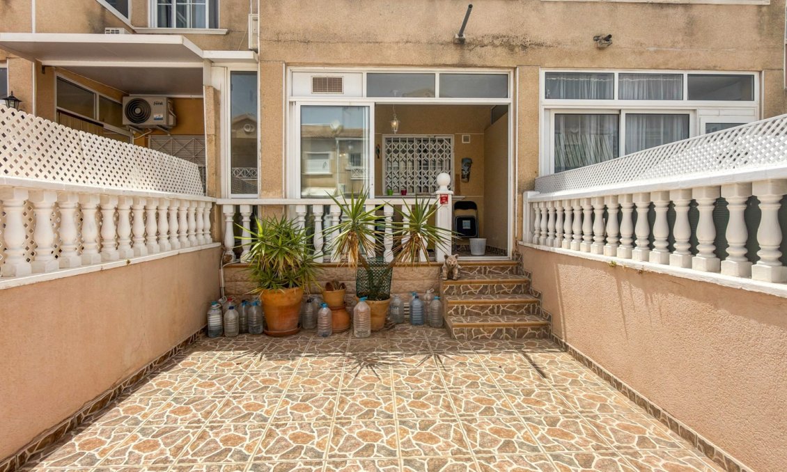 Revânzare - Casă înșiruită -
Torrevieja - Costa Blanca
