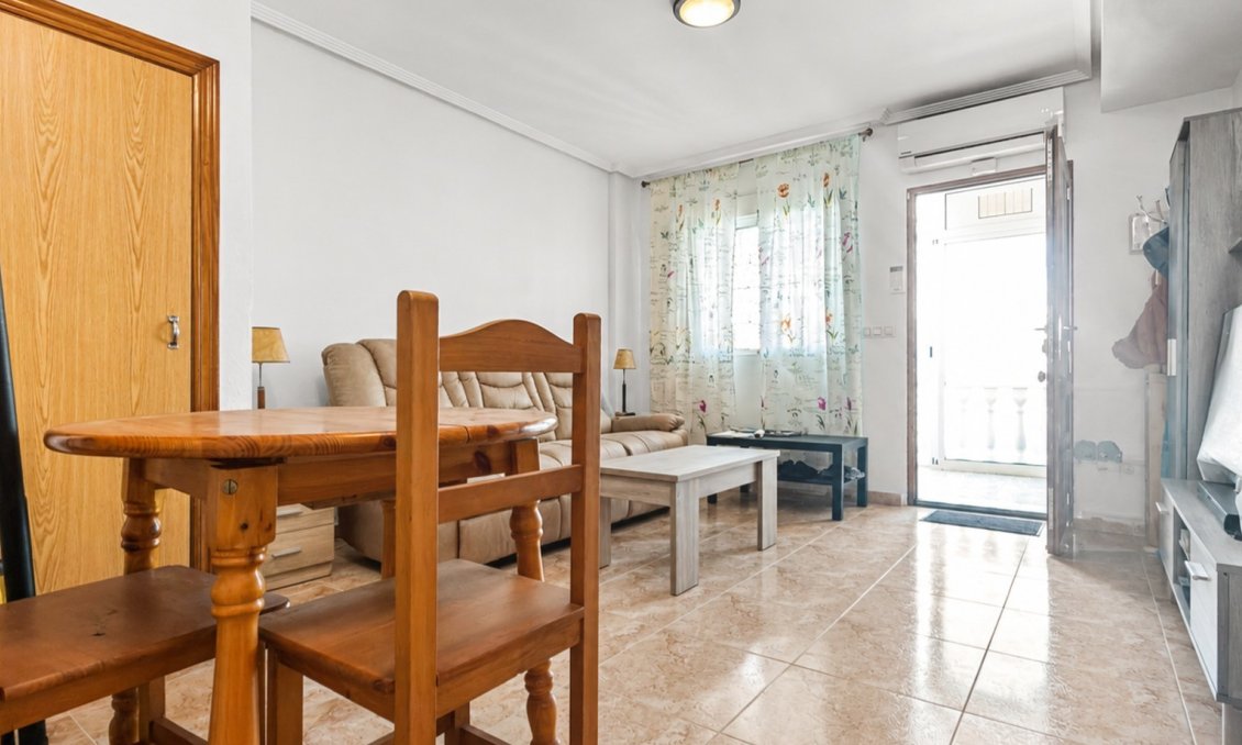 Revânzare - Casă înșiruită -
Torrevieja - Costa Blanca
