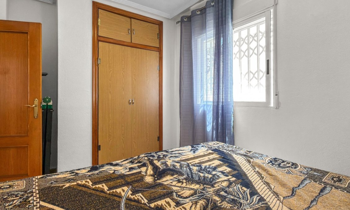 Revânzare - Casă înșiruită -
Torrevieja - Costa Blanca