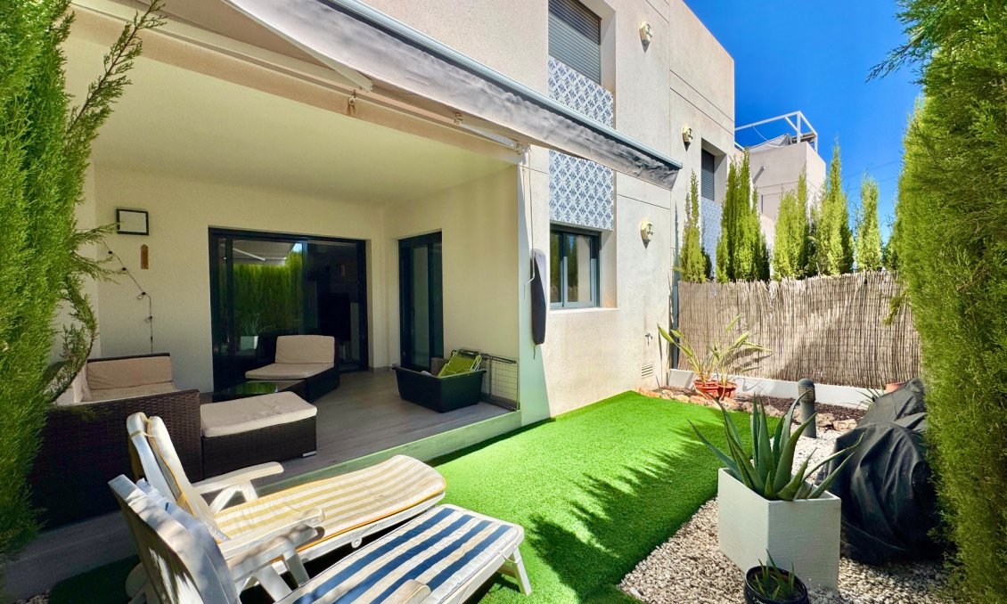 Segunda mano - Apartamento -
San Miguel de Salinas - Inland