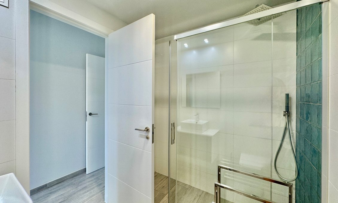 Segunda mano - Apartamento -
San Miguel de Salinas - Inland