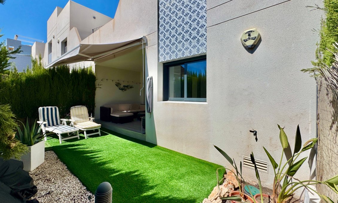 Segunda mano - Apartamento -
San Miguel de Salinas - Inland