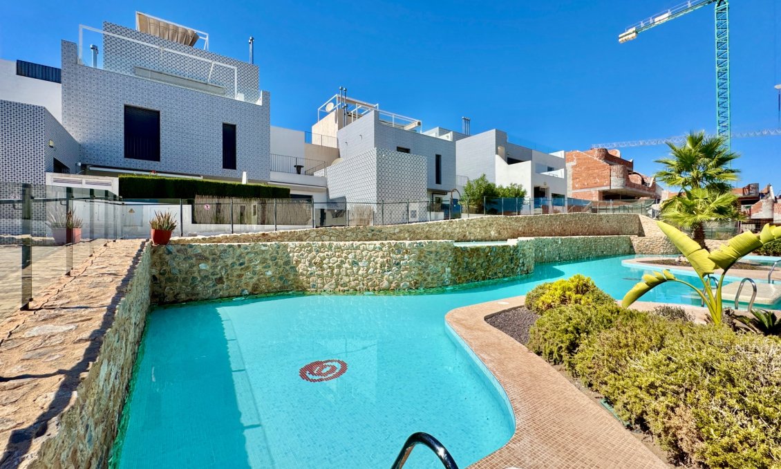 Segunda mano - Apartamento -
San Miguel de Salinas - Inland