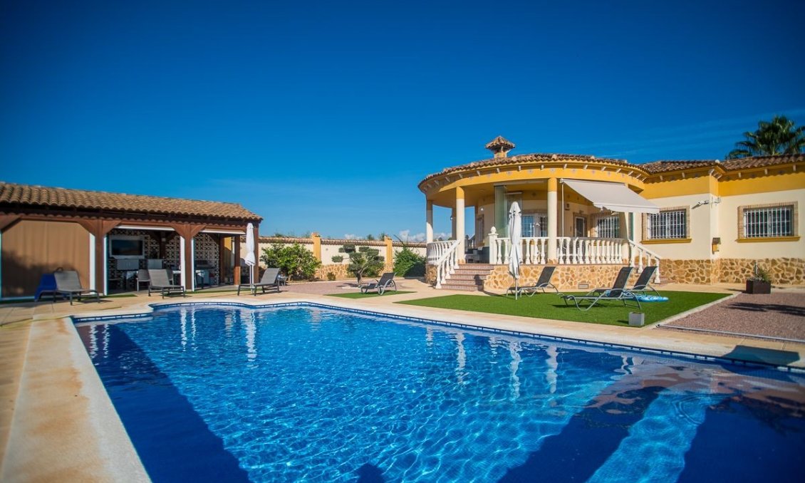 Segunda mano - Villa -
Catral - Costa Blanca