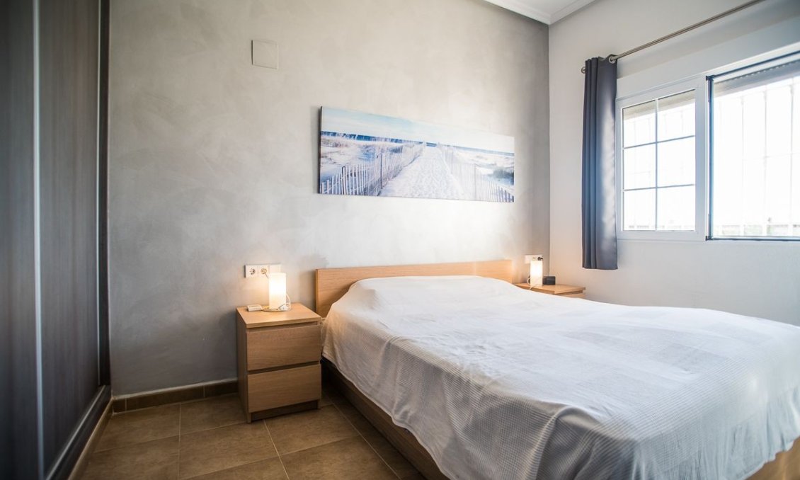 Segunda mano - Villa -
Catral - Costa Blanca
