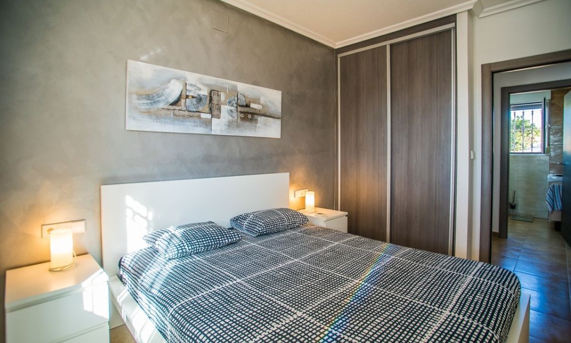 Segunda mano - Villa -
Catral - Costa Blanca