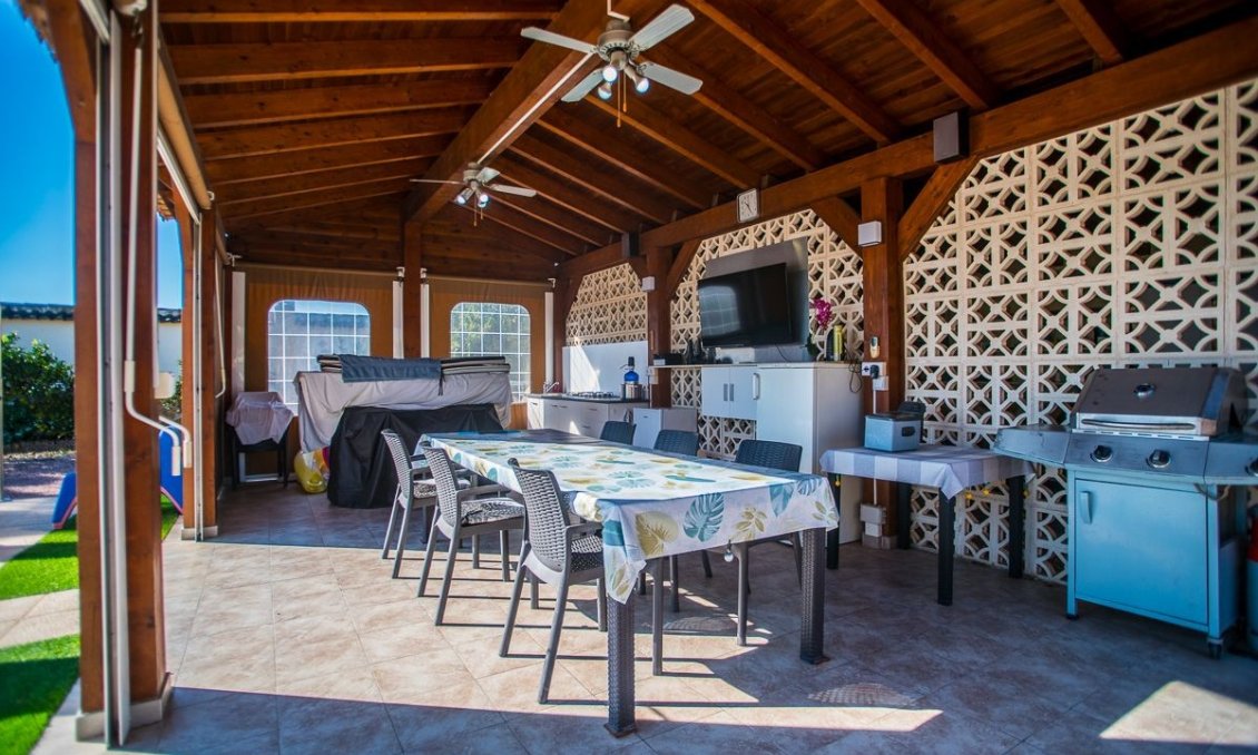 Segunda mano - Villa -
Catral - Costa Blanca