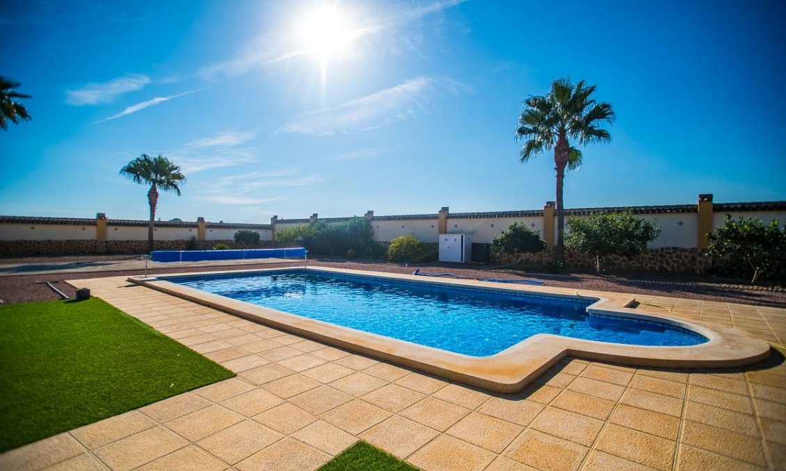 Segunda mano - Villa -
Catral - Costa Blanca