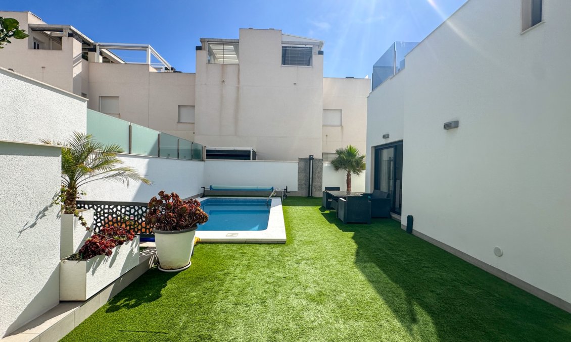 Revânzare - Vilă -
Torrevieja - Costa Blanca