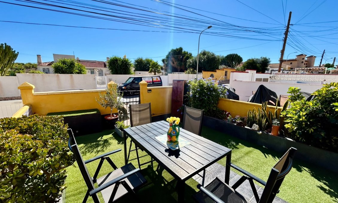 Revânzare - Casă înșiruită -
Torrevieja - Costa Blanca