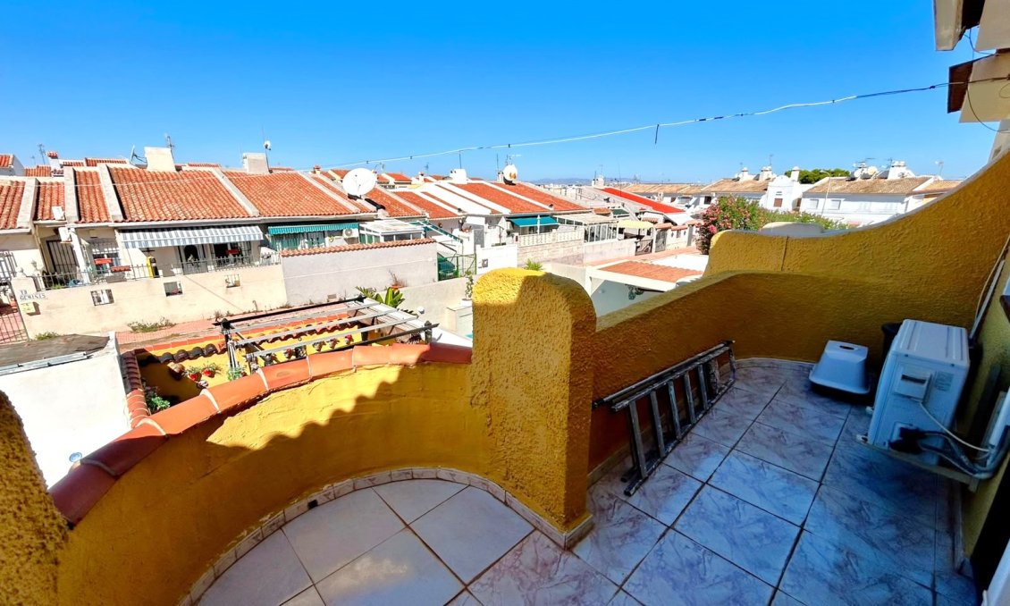 Revânzare - Casă înșiruită -
Torrevieja - Costa Blanca