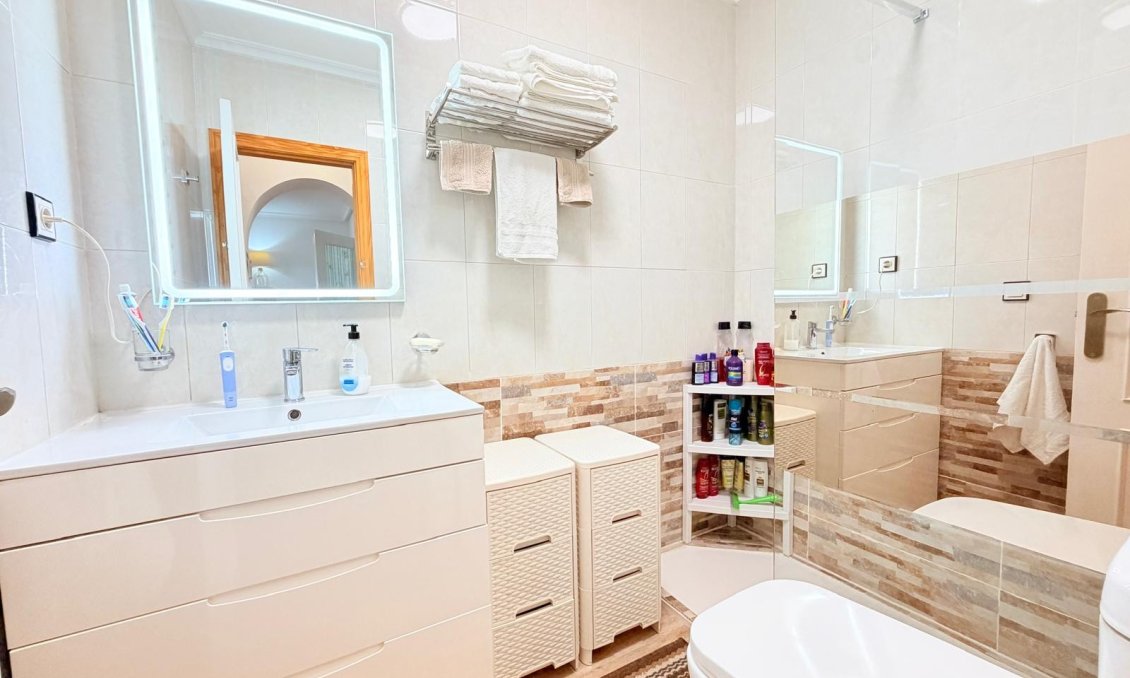 Wiederverkauf - Wohnung -
Los Montesinos - Costa Blanca