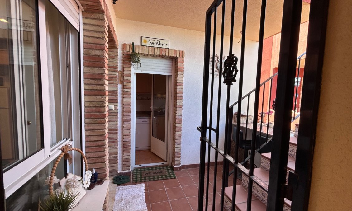 Segunda mano - Apartamento -
Orihuela - Inland