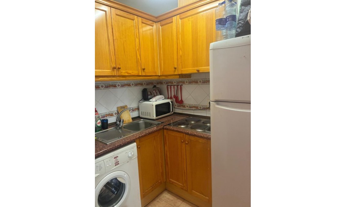 Segunda mano - Apartamento -
Torrevieja - Playa de los Locos
