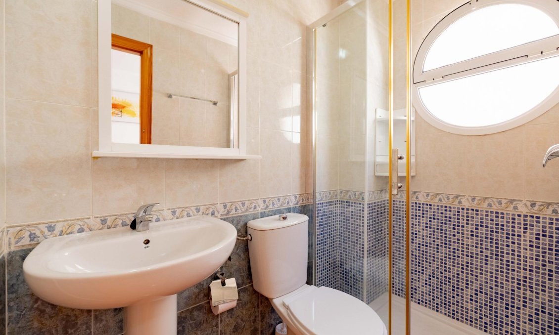 Wiederverkauf - Wohnung -
Torrevieja - Playa de los Locos