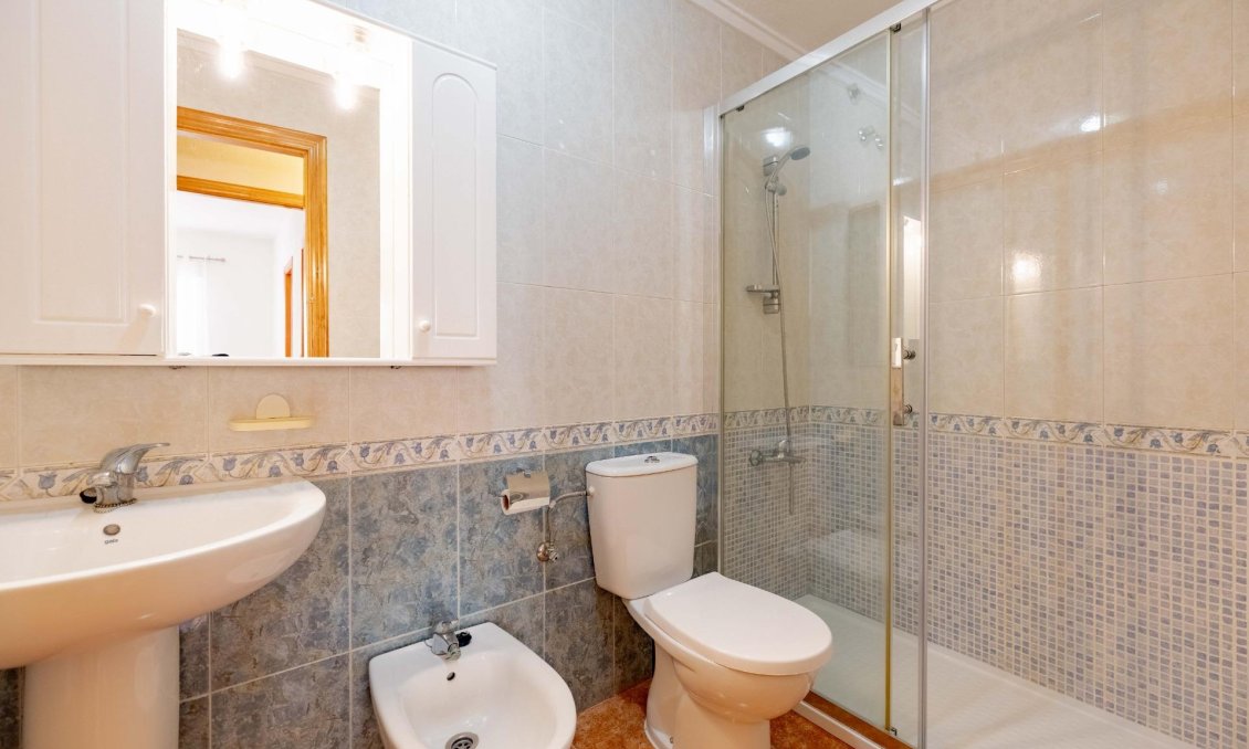 Wiederverkauf - Wohnung -
Torrevieja - Playa de los Locos
