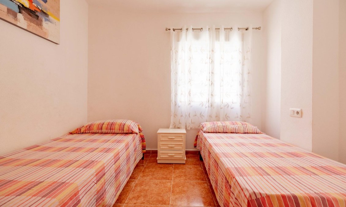 Wiederverkauf - Wohnung -
Torrevieja - Playa de los Locos