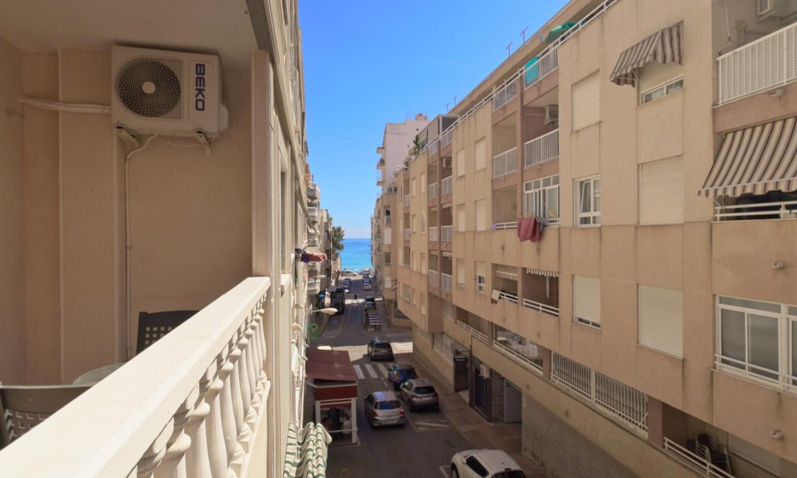 Wiederverkauf - Wohnung -
Torrevieja - Playa de los Locos