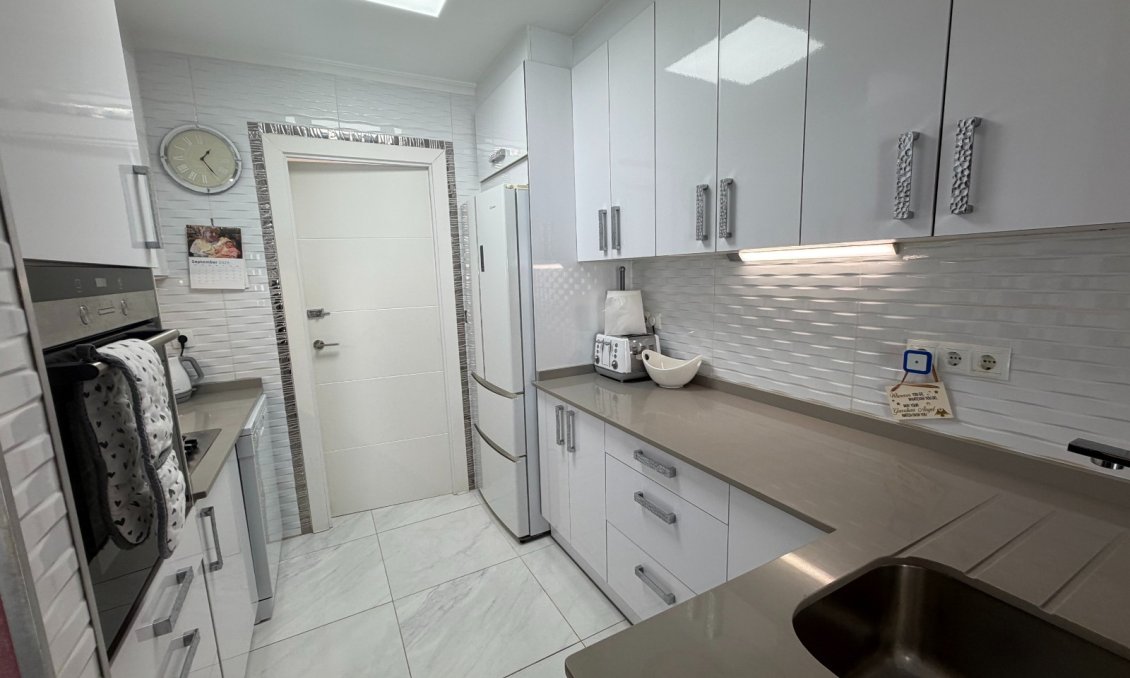 Segunda mano - Apartamento -
Orihuela - Inland