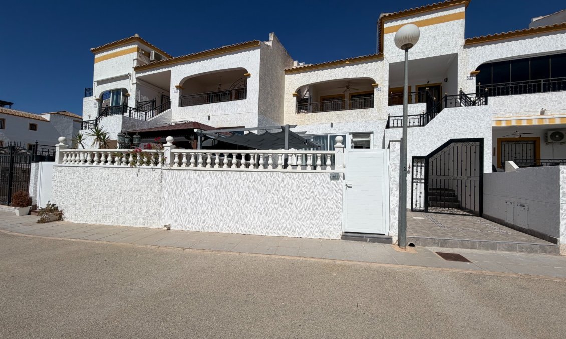 Segunda mano - Apartamento -
Orihuela - Inland