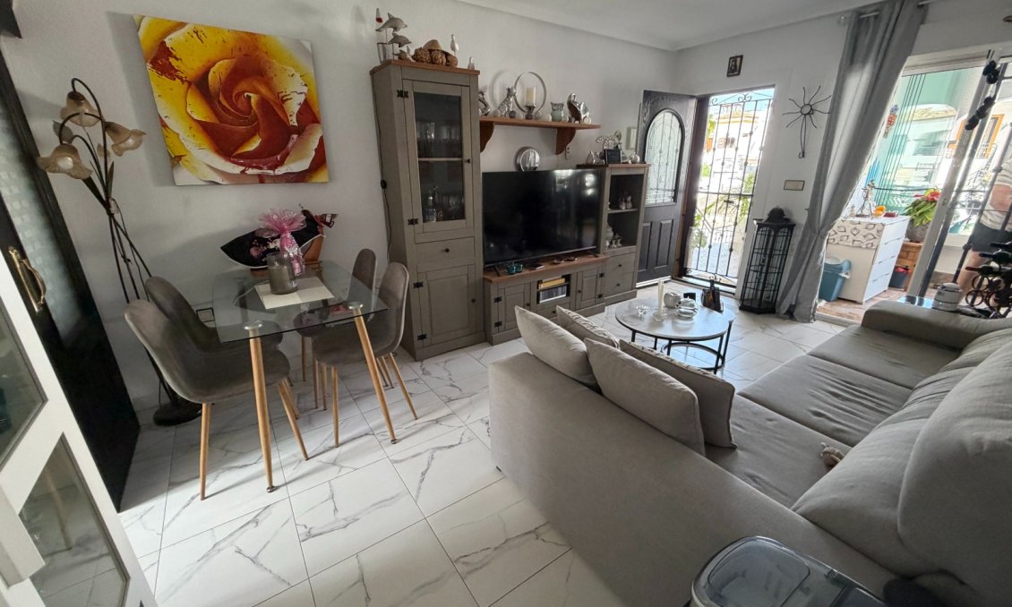 Segunda mano - Apartamento -
Orihuela - Inland