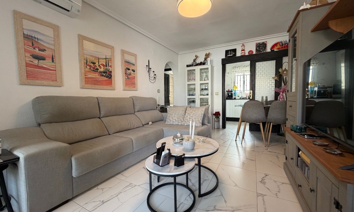 Segunda mano - Apartamento -
Orihuela - Inland