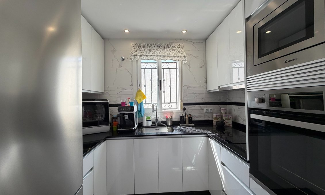 Segunda mano - Apartamento -
Orihuela - Inland