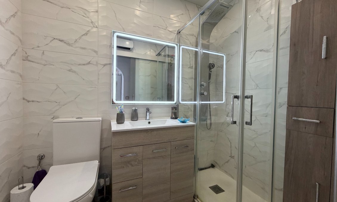 Segunda mano - Apartamento -
Orihuela - Inland