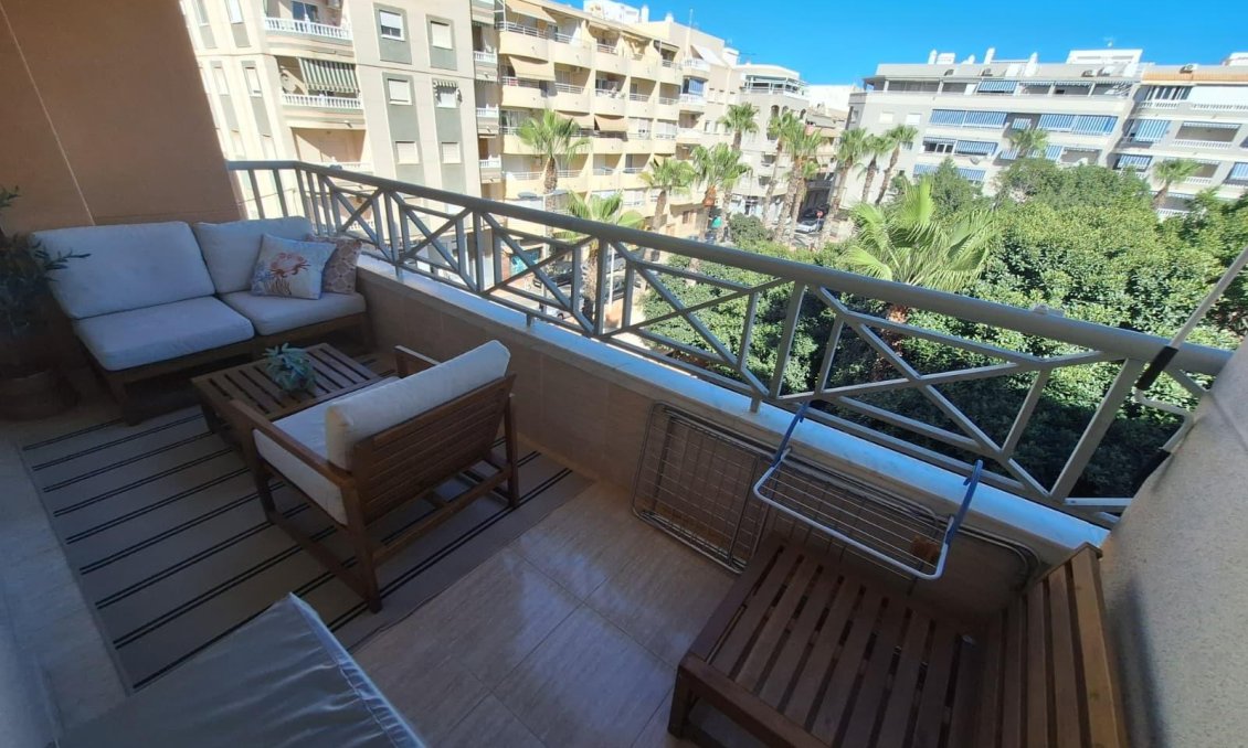 Segunda mano - Apartamento -
Torrevieja - Playa del Cura