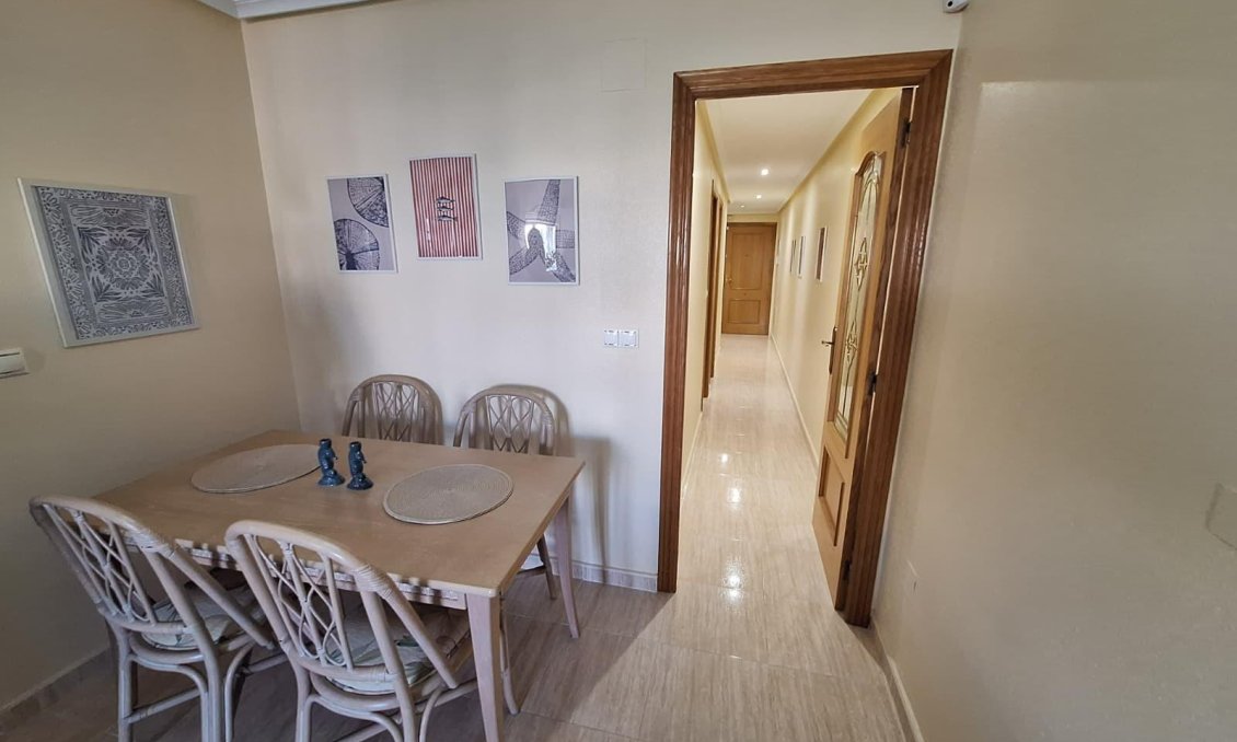 Segunda mano - Apartamento -
Torrevieja - Playa del Cura