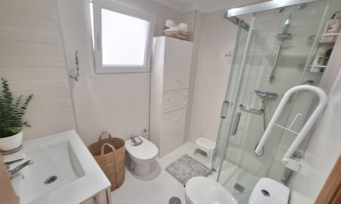 Segunda mano - Apartamento -
Torrevieja - Playa del Cura