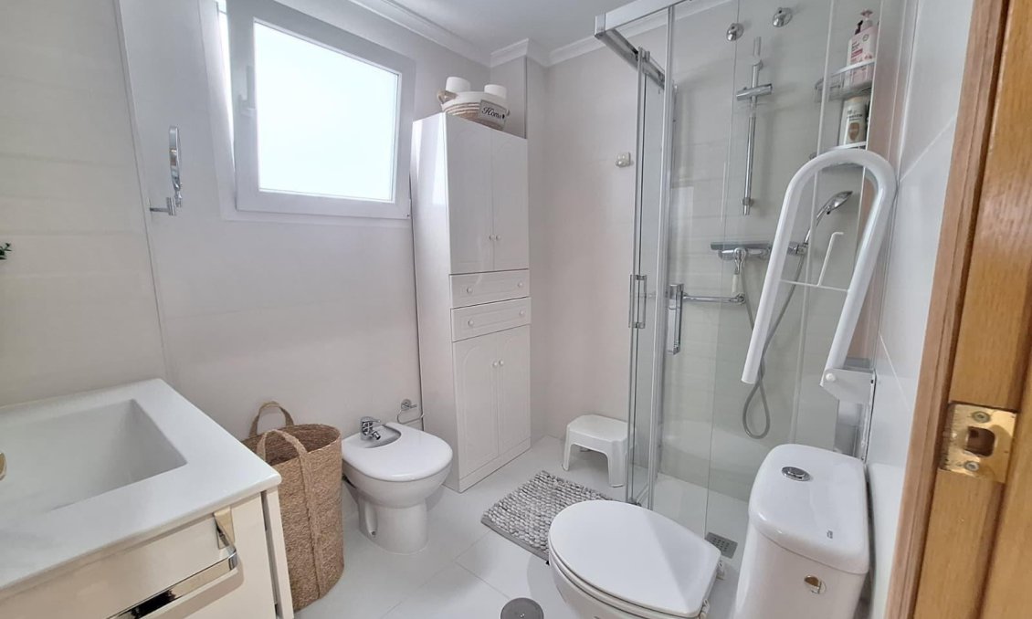Segunda mano - Apartamento -
Torrevieja - Playa del Cura