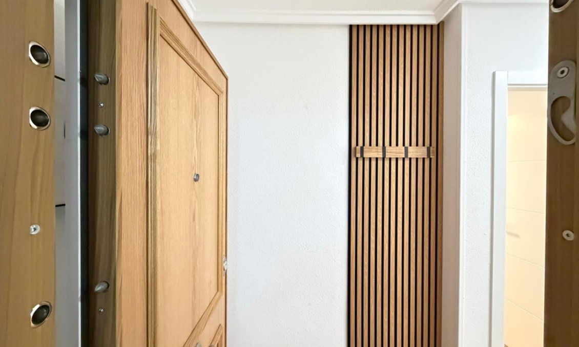 Segunda mano - Apartamento -
Torrevieja - PARQUE DE LAS NACIONES