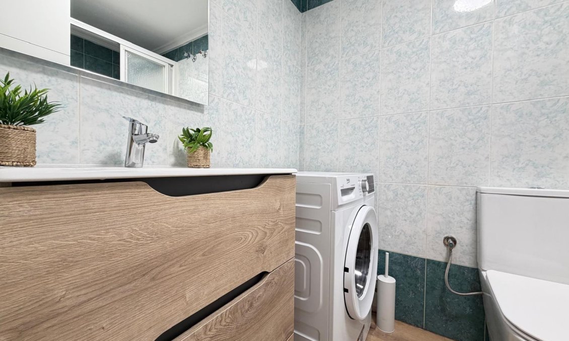 Segunda mano - Apartamento -
Torrevieja - PARQUE DE LAS NACIONES