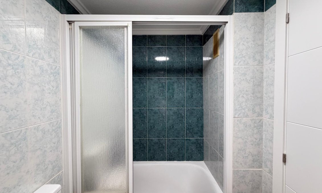 Segunda mano - Apartamento -
Torrevieja - PARQUE DE LAS NACIONES