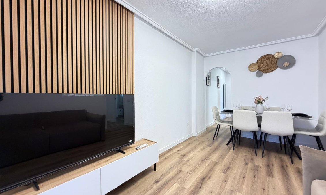 Segunda mano - Apartamento -
Torrevieja - PARQUE DE LAS NACIONES