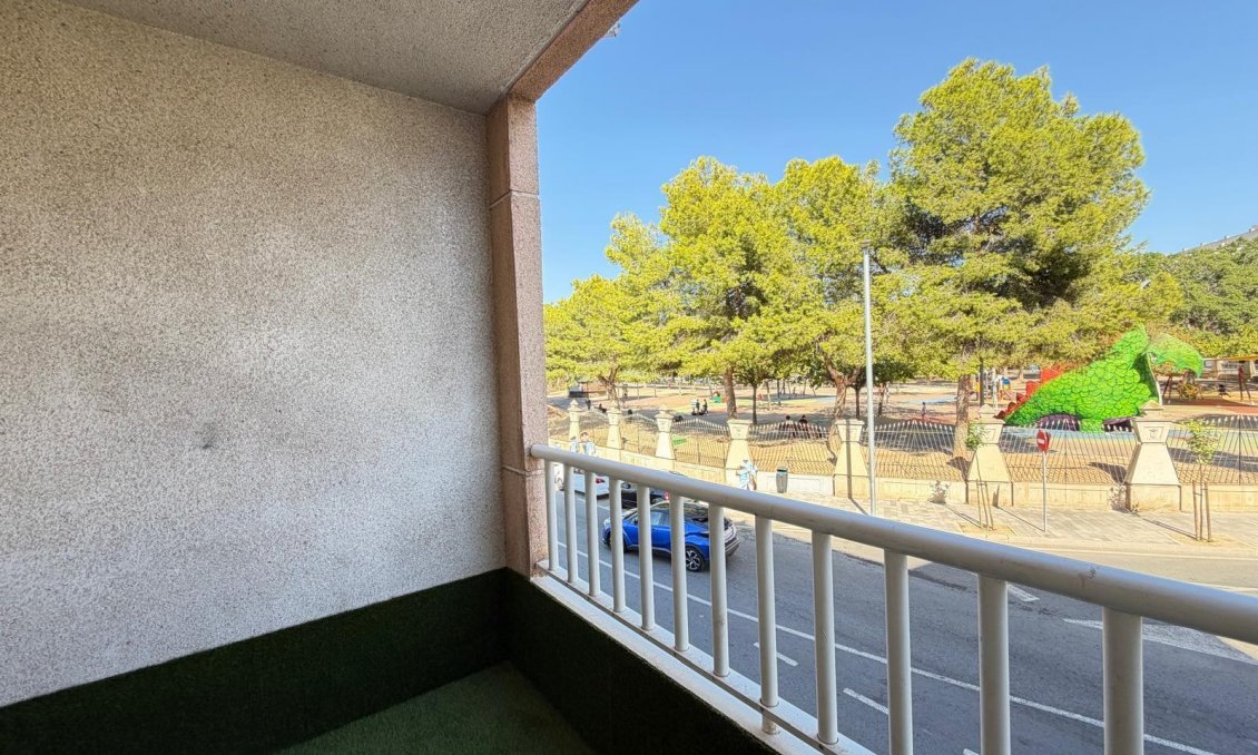 Segunda mano - Apartamento -
Torrevieja - PARQUE DE LAS NACIONES