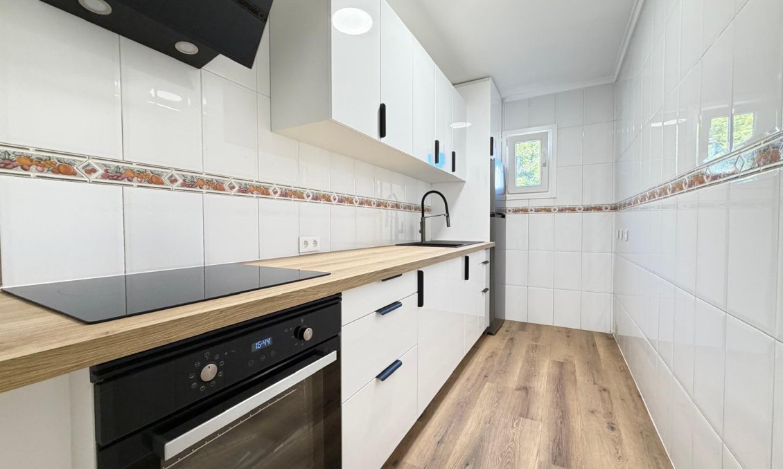 Segunda mano - Apartamento -
Torrevieja - PARQUE DE LAS NACIONES
